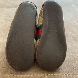 Gucci baby shoes